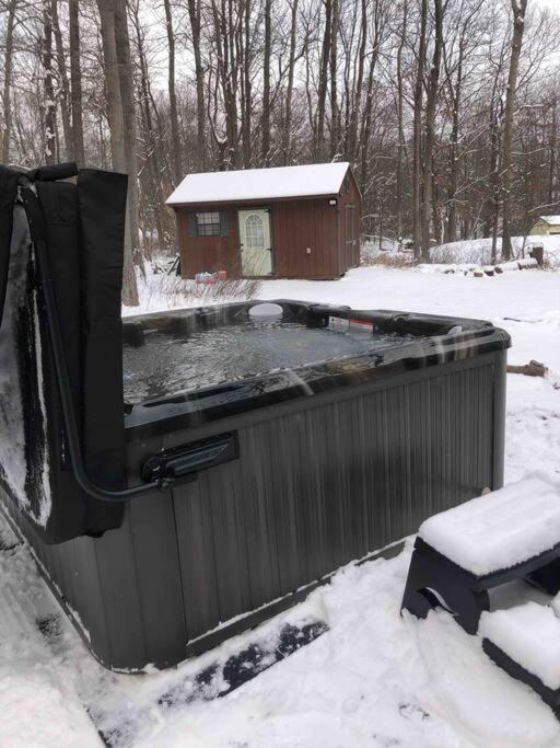 Weekend At Bernie's! *pet Friendly!* **hot Tub**