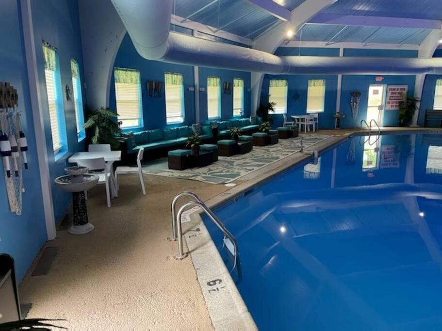 Holiday home Weekend At Bernie's! *pet Friendly!* **hot Tub** Long Pond